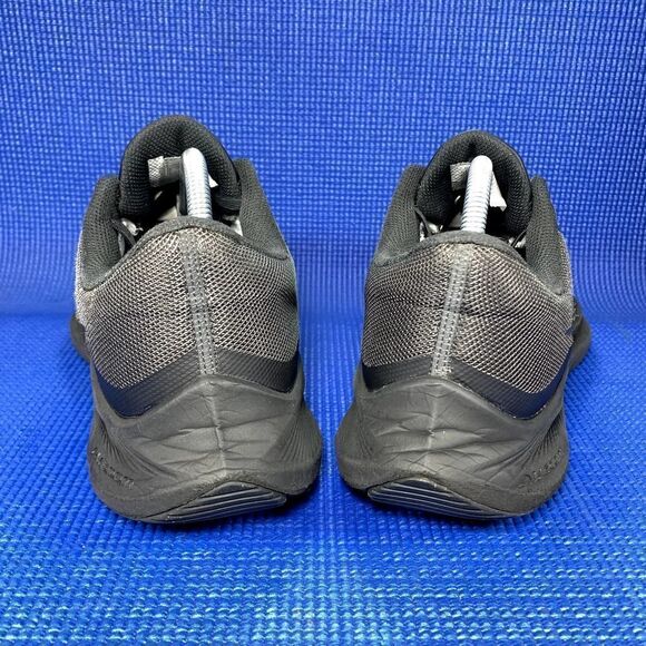 NIKE ZOOM WINFLO 8 Men`s Size 10 - Black Running Shoes Sneakers CW3419-002 main image 6